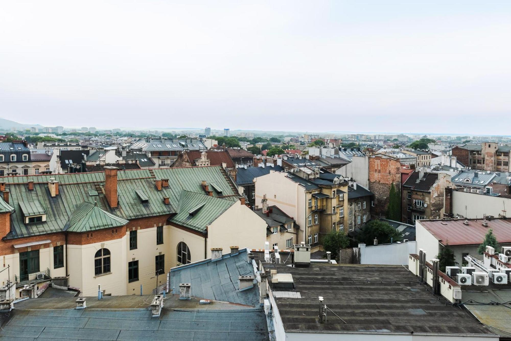 Azure Haven Old Town Apartment